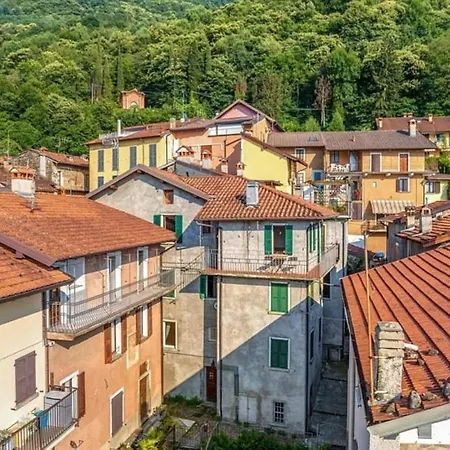 La Casa Dell'artista - View *